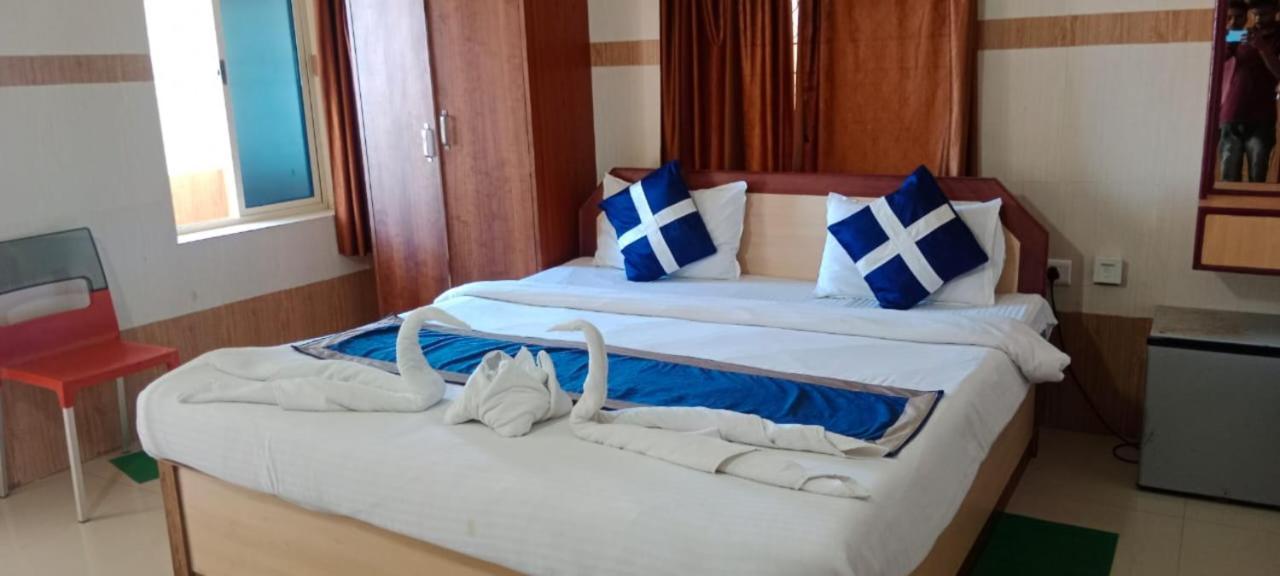 Goroomgo Star Inn Sea View Пури Екстериор снимка
