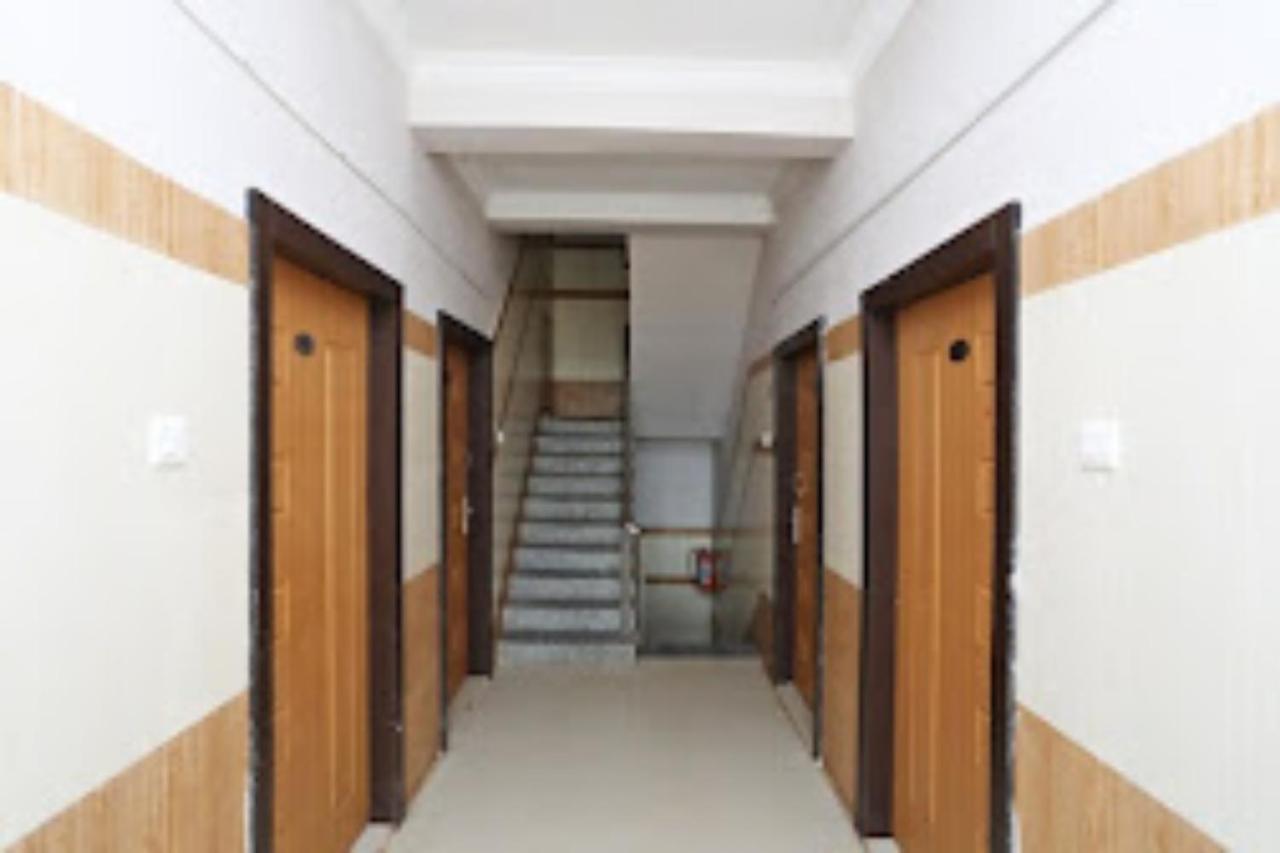 Goroomgo Star Inn Sea View Пури Екстериор снимка