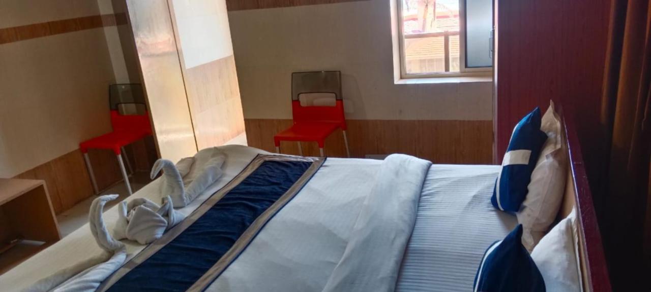 Goroomgo Star Inn Sea View Пури Екстериор снимка